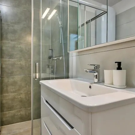 Pure Apartment