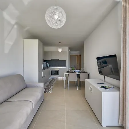 Pure Apartment